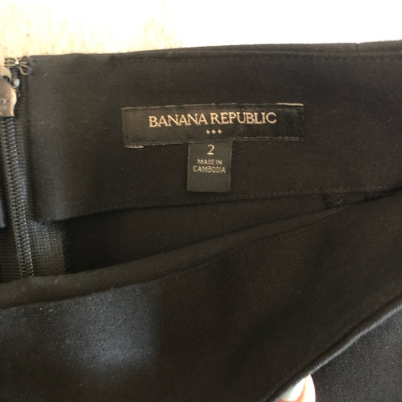 Banana Republic Black Pencil Skirt Size 2 - Picture 2 of 2